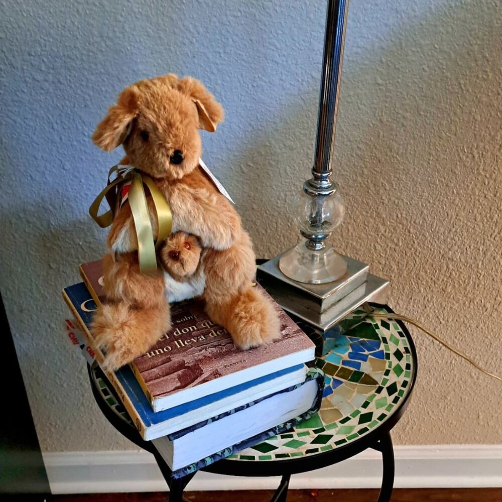 Fluffy Souvenirs Kangaroo with Baby Joey – Luda Productions Melbourne Australia